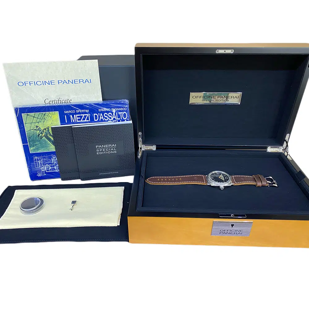 Panerai Radiomir PAM00685 47mm Stainless Steel with Brown Leather Watch Black Dial – image 6