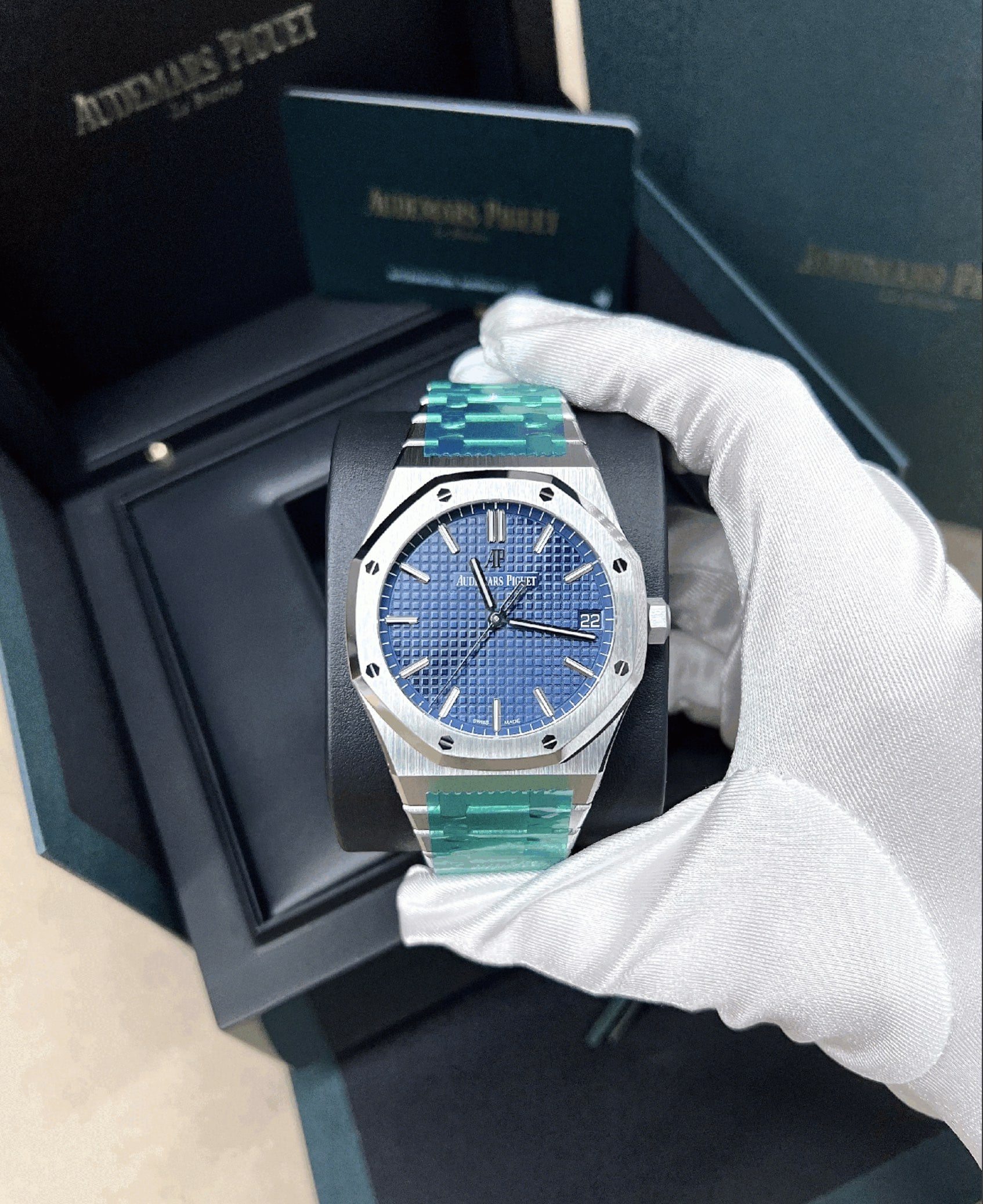 Audemars Piguet Royal Oak Automatic Blue Dial Stainless Steel Men's Watch