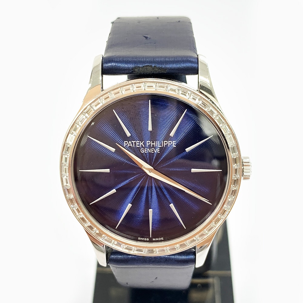 Patek Philippe Ladies Calatrava 33mm 4897/300G-001 White Gold With Blue Satin Watch Blue Dial 2017