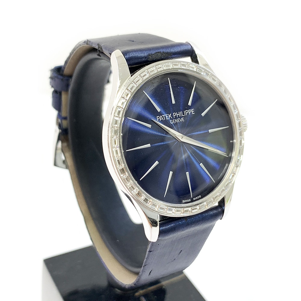 Patek Philippe Ladies Calatrava 33mm 4897/300G-001 White Gold With Blue Satin Watch Blue Dial 2017