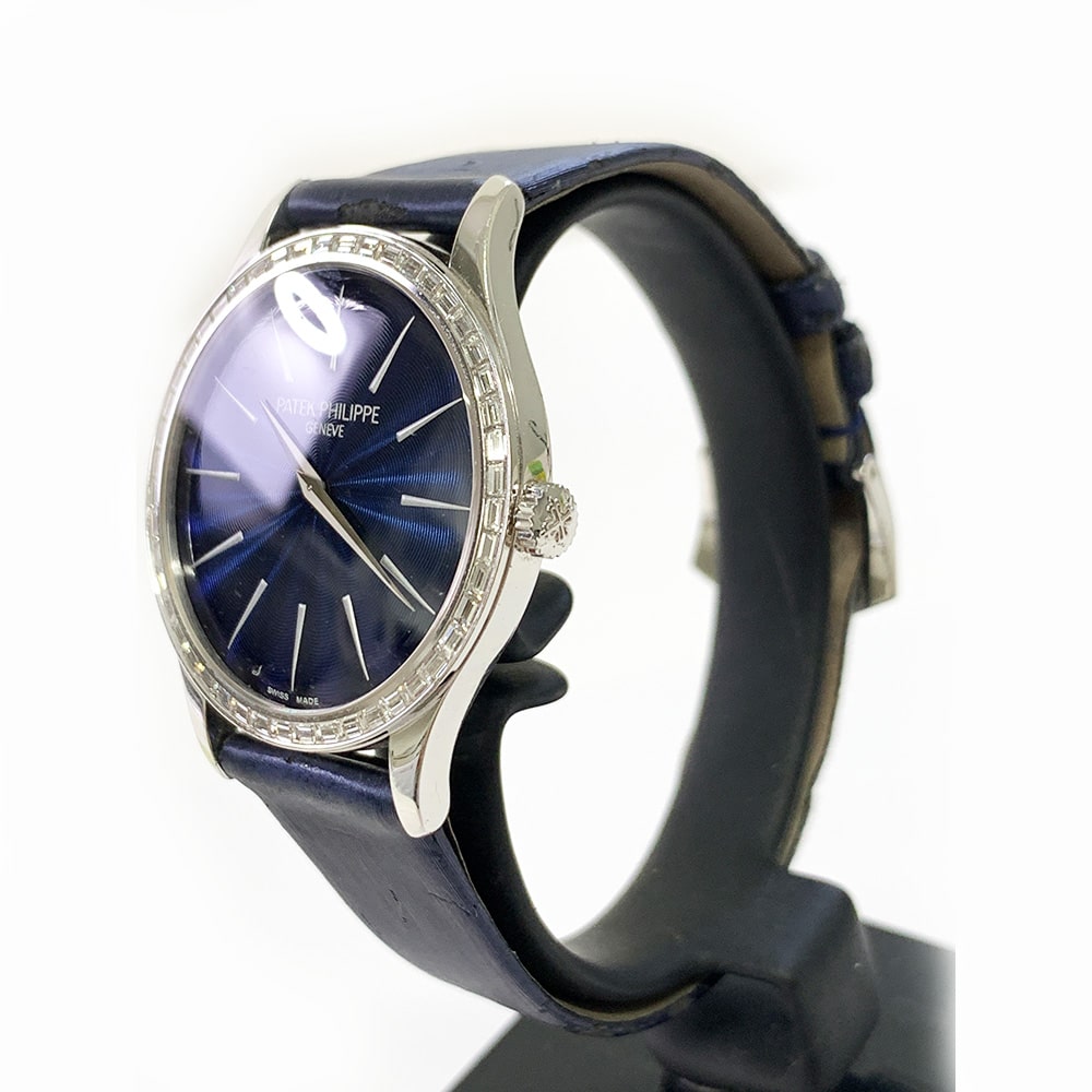 Patek Philippe Ladies Calatrava 33mm 4897/300G-001 White Gold With Blue Satin Watch Blue Dial 2017