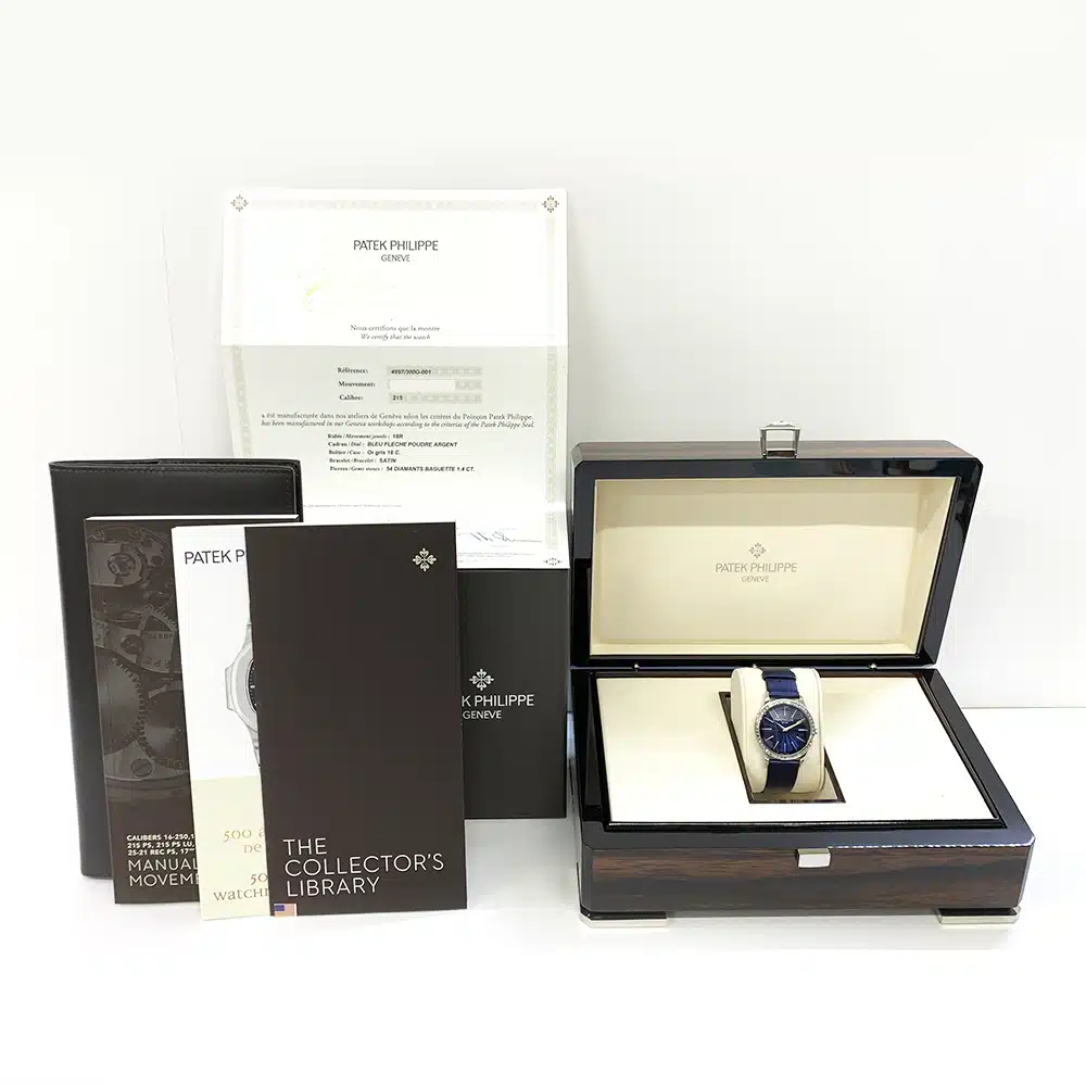 Patek Philippe Ladies Calatrava 33mm 4897/300G-001 White Gold With Blue Satin Watch Blue Dial 2017 – image 14