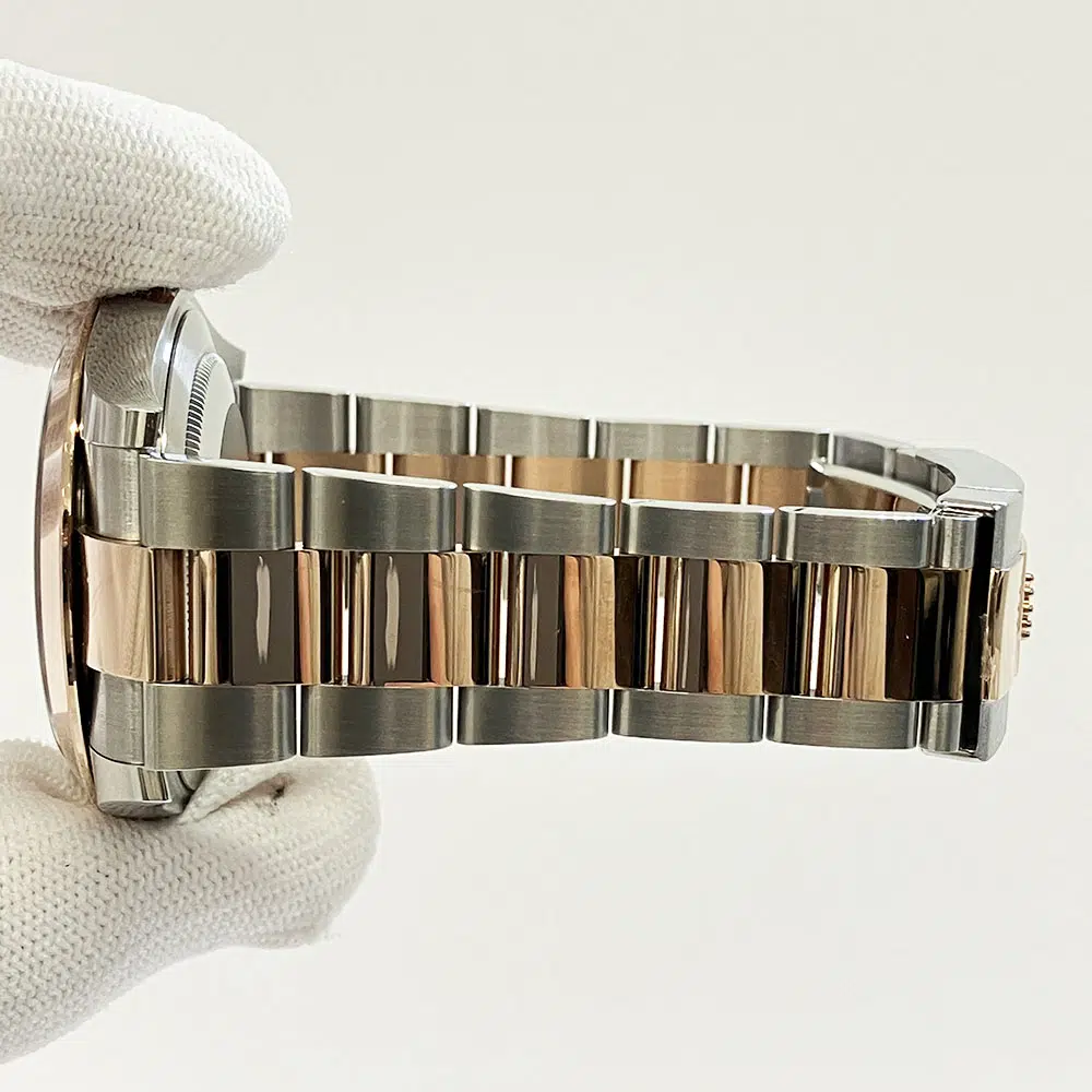 Rolex Datejust Sundust Diamond Dial 41mm Oyster Band 126301-0007 SS  / RG Watch MINT 2021 – image 6