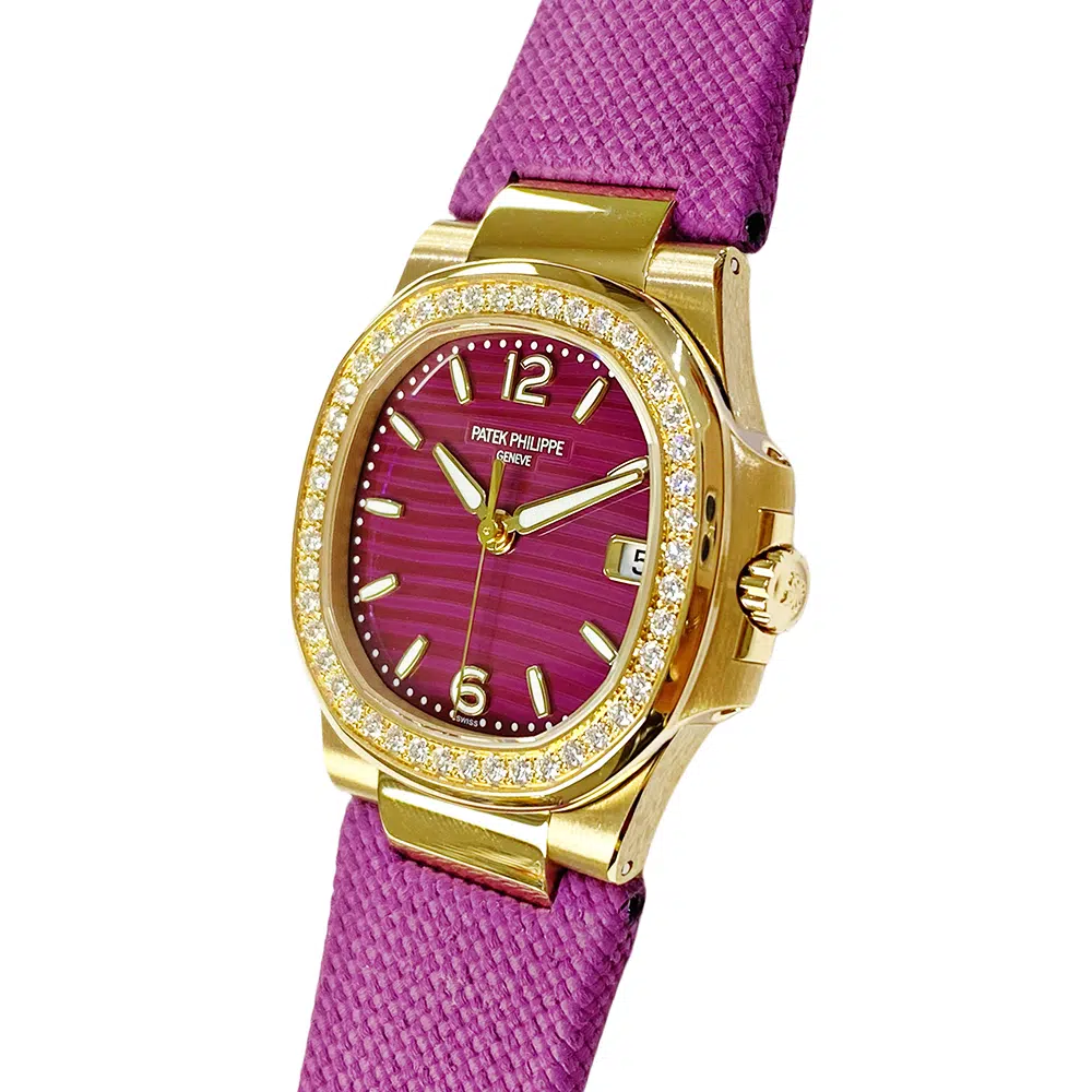 Patek Philippe Nautilus 7010R-013 32mm Rose Gold with Purple Dial Watch 2023 – image 3