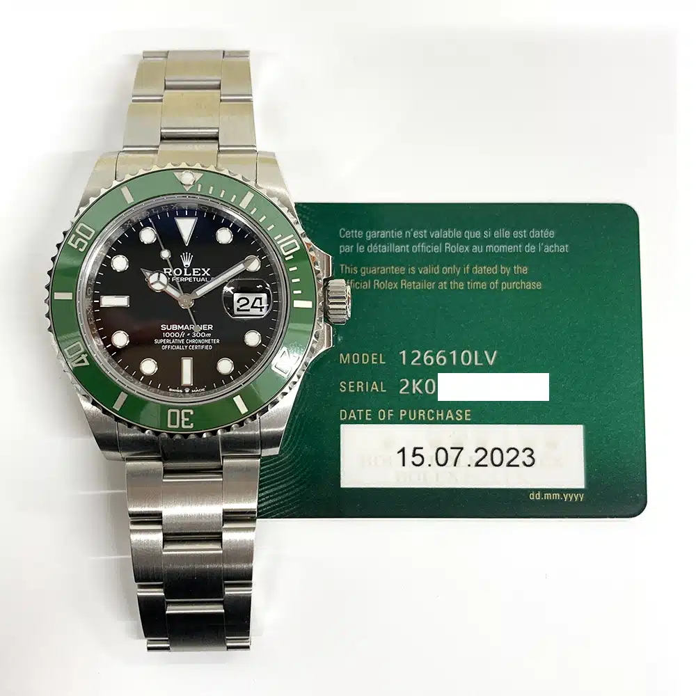 Rolex Submariner 126610LV Starbucks, black dial, Oyster bracelet, wrist view
