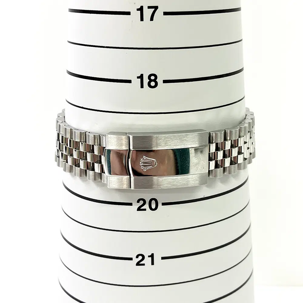 Rolex Datejust 36 Black Dial Fluted White Gold Bezel 126234  Stainless Steel Jubilee Watch 2020 – image 6
