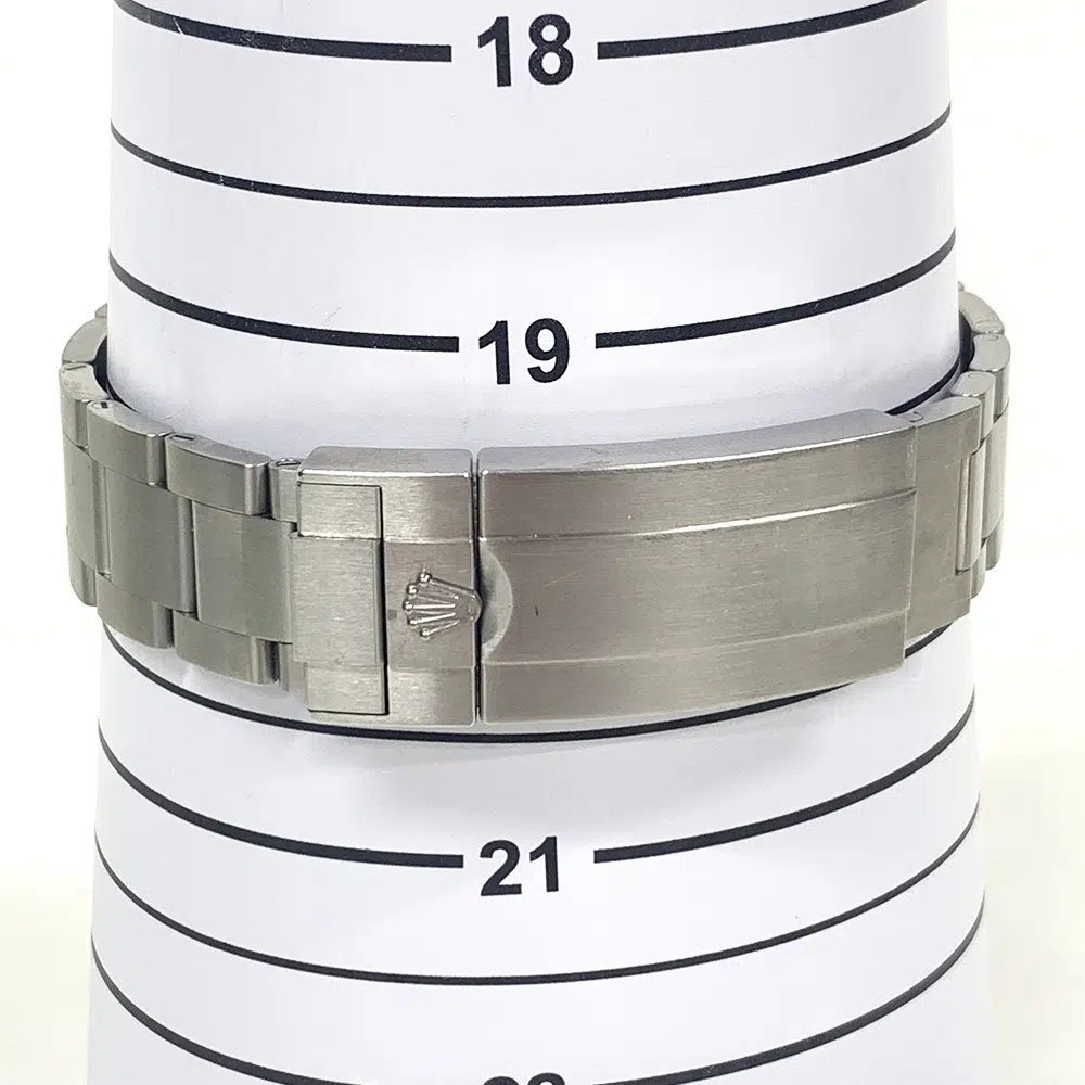 Rolex Sea-Dweller Black Dial 126600 43mm Oyster Bracelet Stainless Steel Watch 2021 – image 6