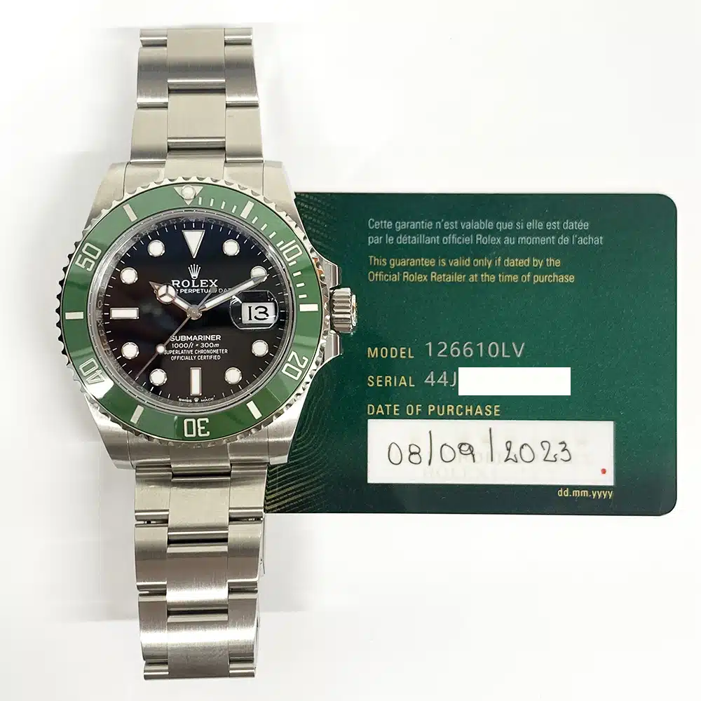 Rolex Submariner 126610LV Starbucks, black dial, Oyster bracelet, dial detail
