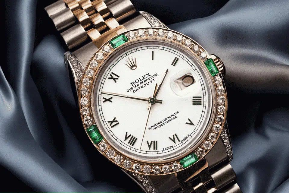 Rolex Datejust 36 White Dial with Roman Numerals Sapphire & Diamond Bezel 16013 – image 2