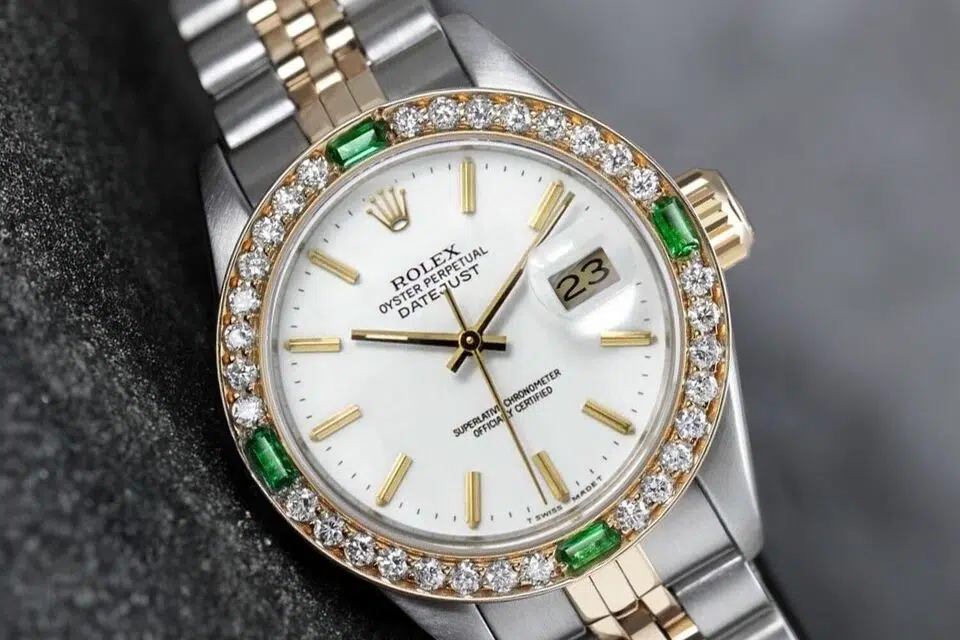 Rolex Lady-Datejust 26mm White Index Dial with Emerald & Diamond Bezel Ladies Watch 69173 – image 2