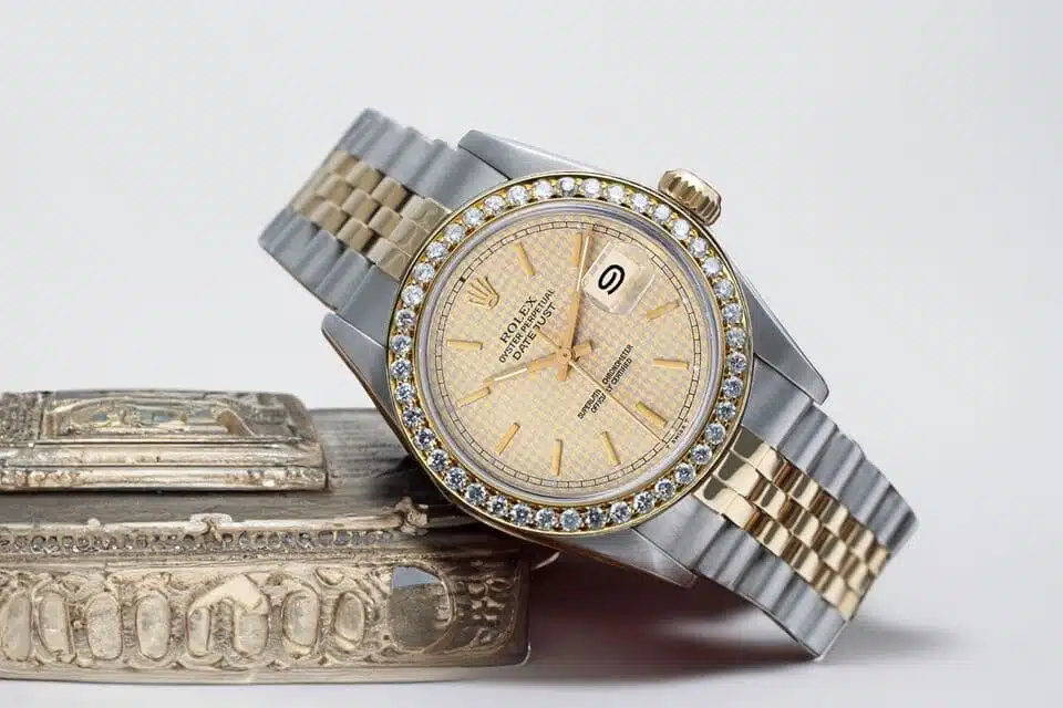 Rolex Datejust 31 Houndstooth Dial Two Tone Ladies Watch Diamond Bezel 68273 – image 2