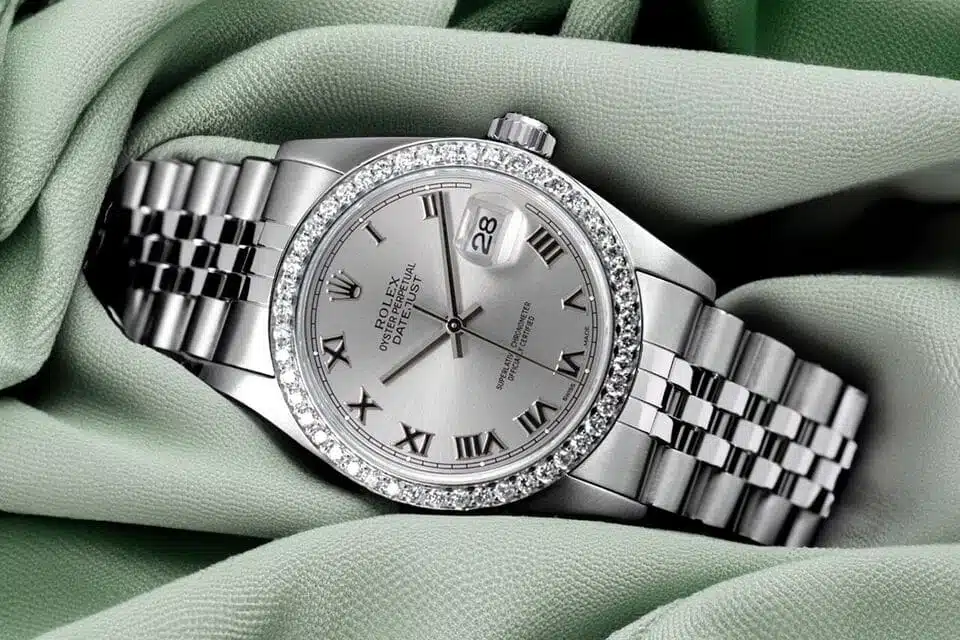 Rolex Datejust 31 Silver Roman Dial Diamond Bezel Stainless Steel Watch 68274 – image 3