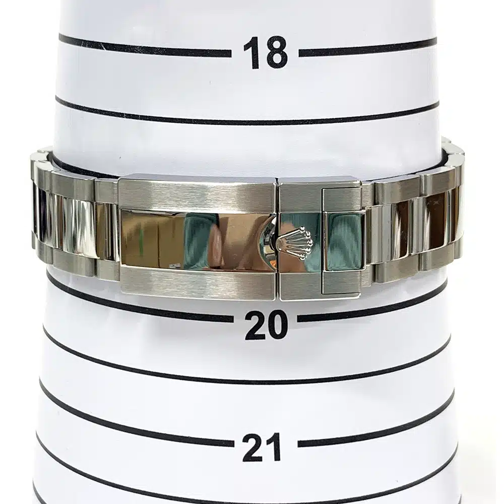 Rolex GMT-Master II  126710BLRO Oyster Bracelet  Stainless Steel Watch Pepsi Bezel Black Dial MINT 2021 – image 6