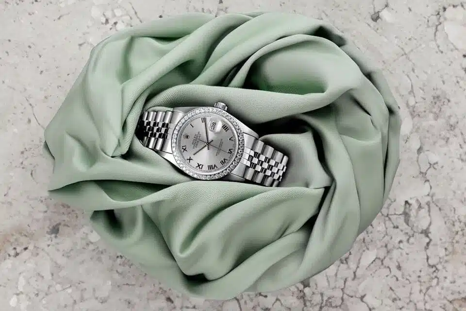Rolex Datejust 31 Silver Roman Dial Diamond Bezel Stainless Steel Watch 68274 – image 5