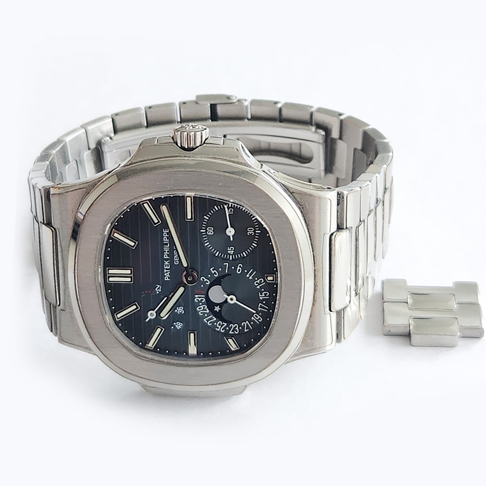Patek Philippe 5712/1A-001 Nautilus Stainless Steel Blue Dial 40mm Watch 2014