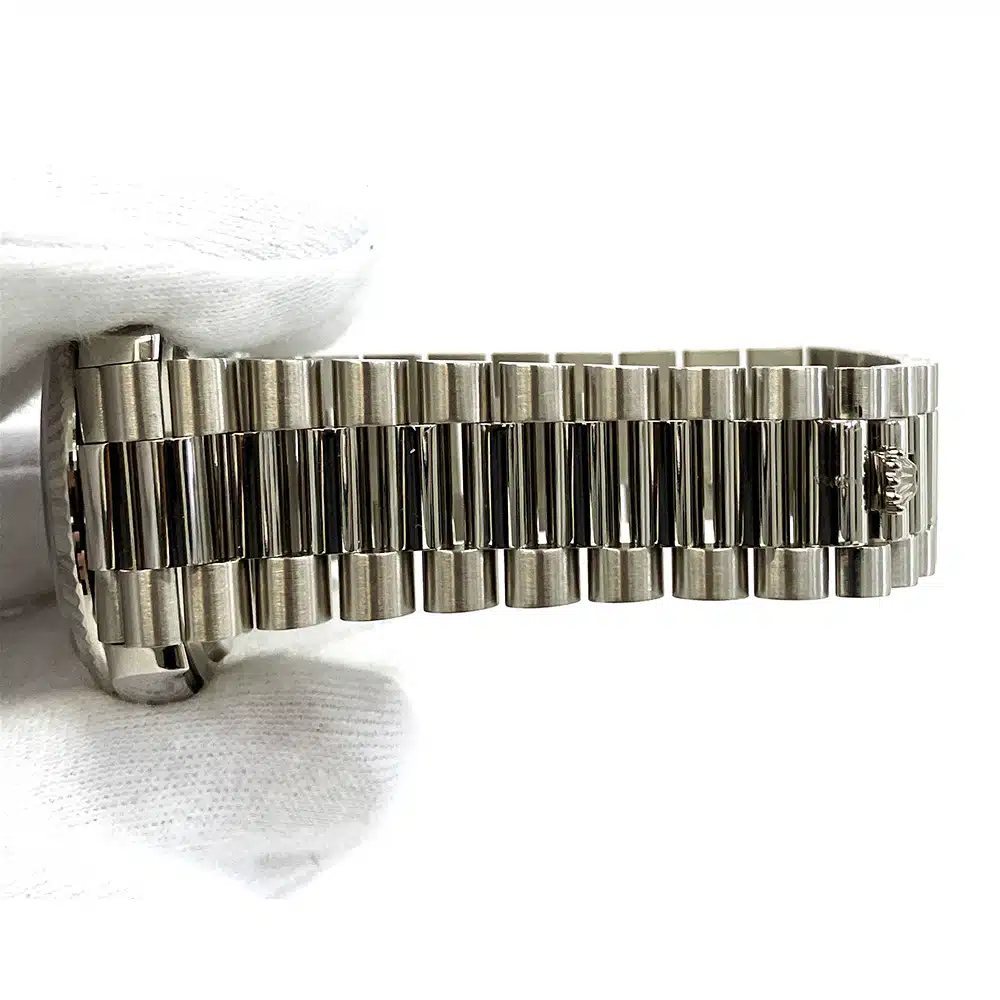 Rolex Day-Date 36 128239-0065 White Gold with White Mother of Pearl Diamond Dial – image 7