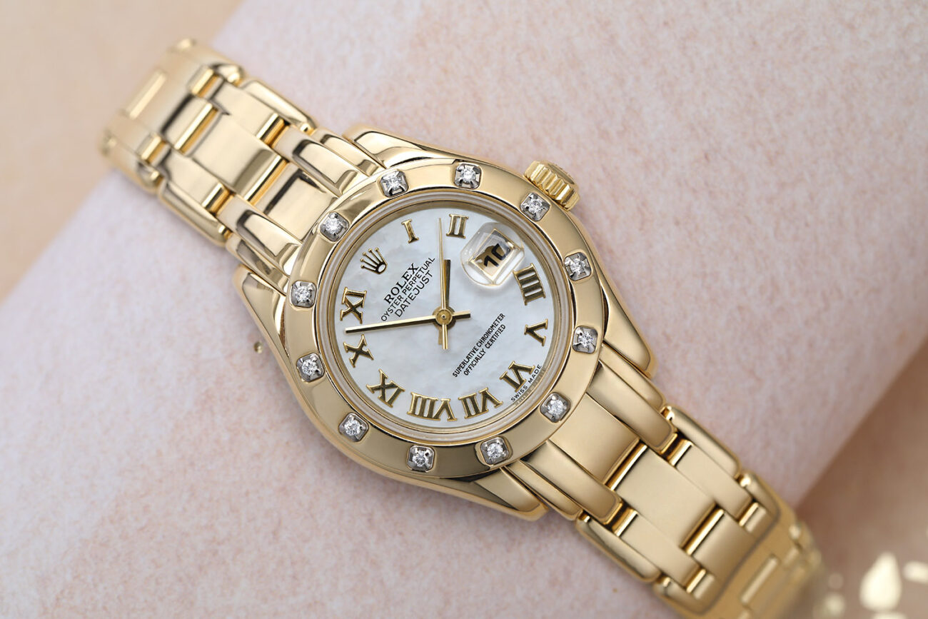 Rolex Pearlmaster 29mm 18k Yellow Gold Watch with White Mother Of Pearl dial 80318