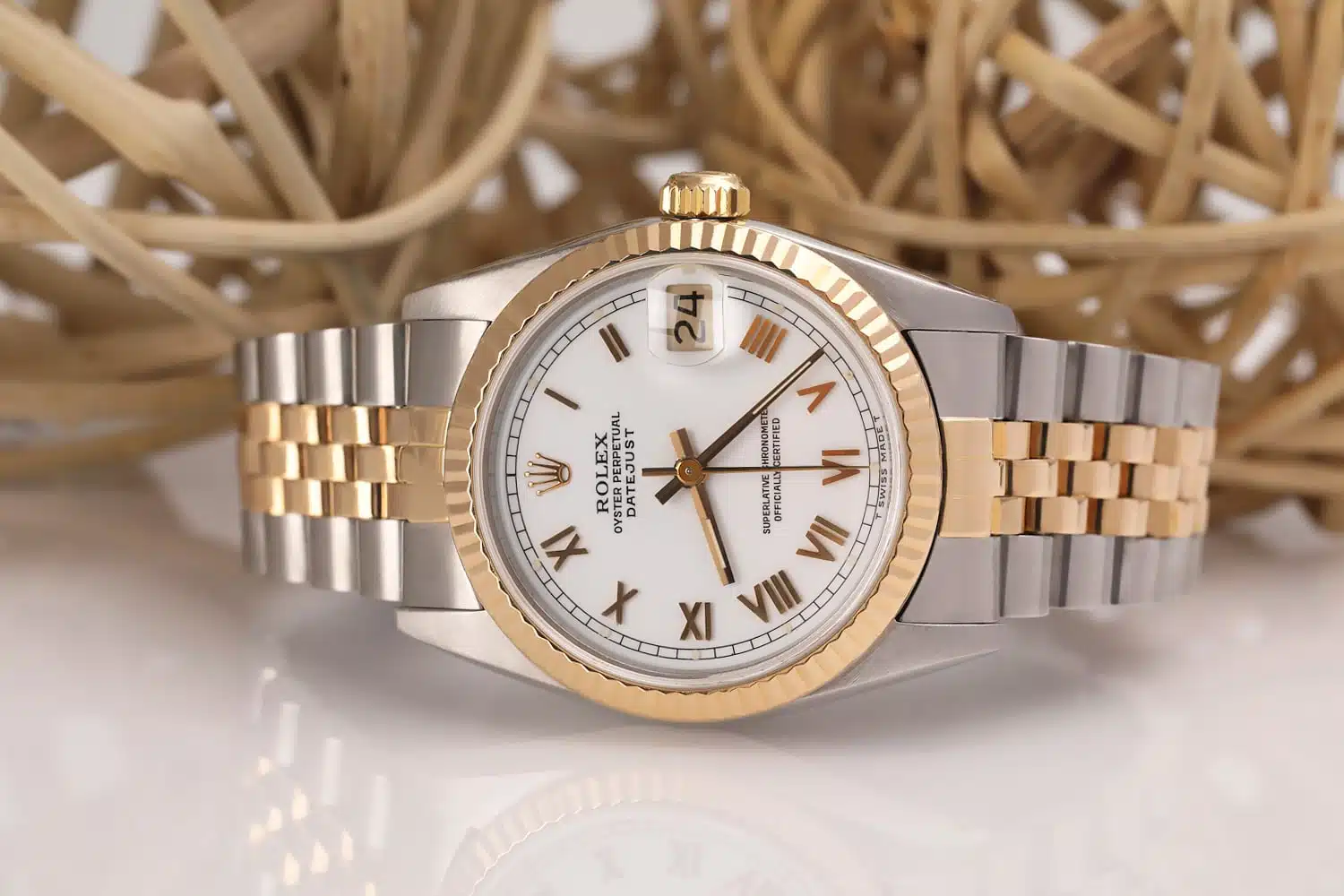 Rolex Datejust 31mm White Roman Two Tone Jubilee  68273 – image 5