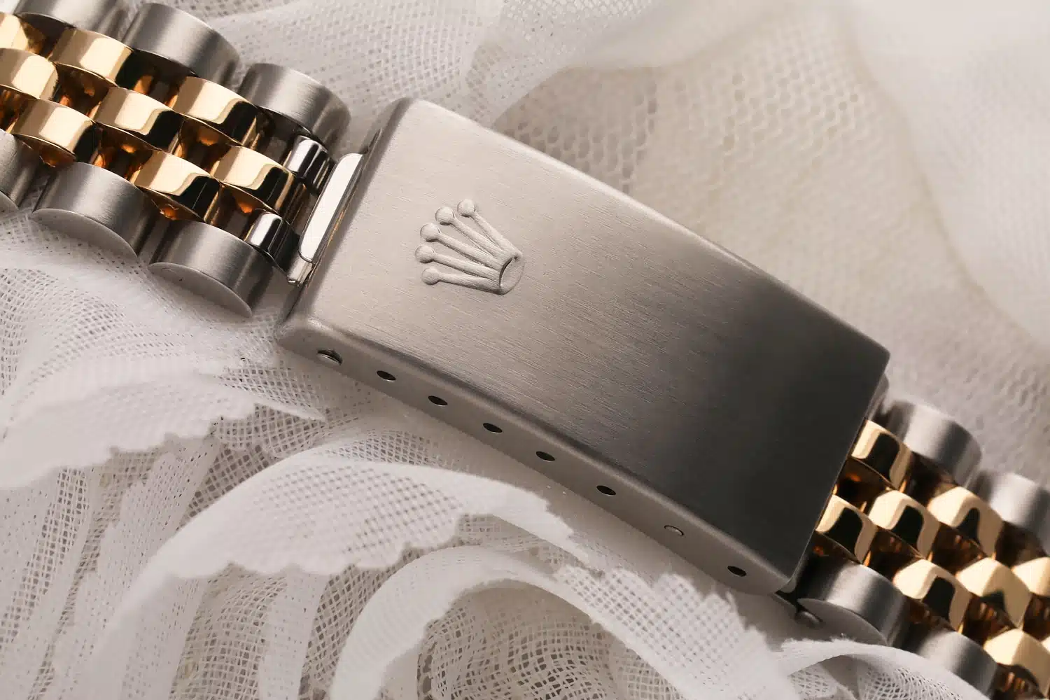 Rolex Datejust 31mm White Roman Two Tone Jubilee  68273 – image 6