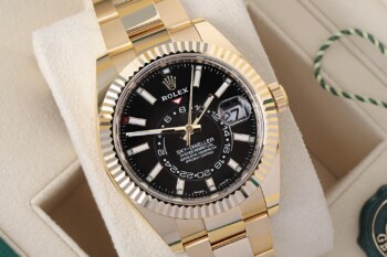Rolex Sky-Dweller 326938-0004 yellow gold watch, dial detail