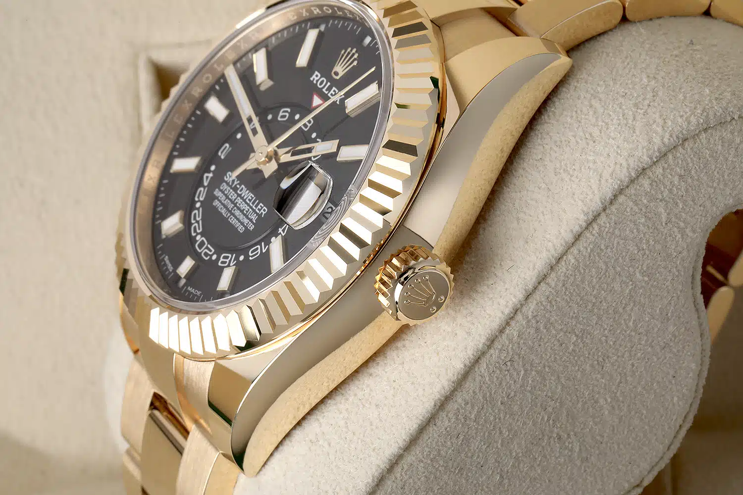 Rolex Sky-Dweller 42mm Oyster 326938-0004 Yellow Gold Watch Black Index Dial Never Worn – image 5