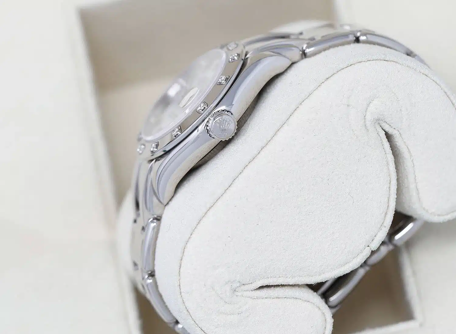 Rolex Lady-Datejust Pearlmaster 80319 White Gold Watch White Mother of Pearl Dial – image 3