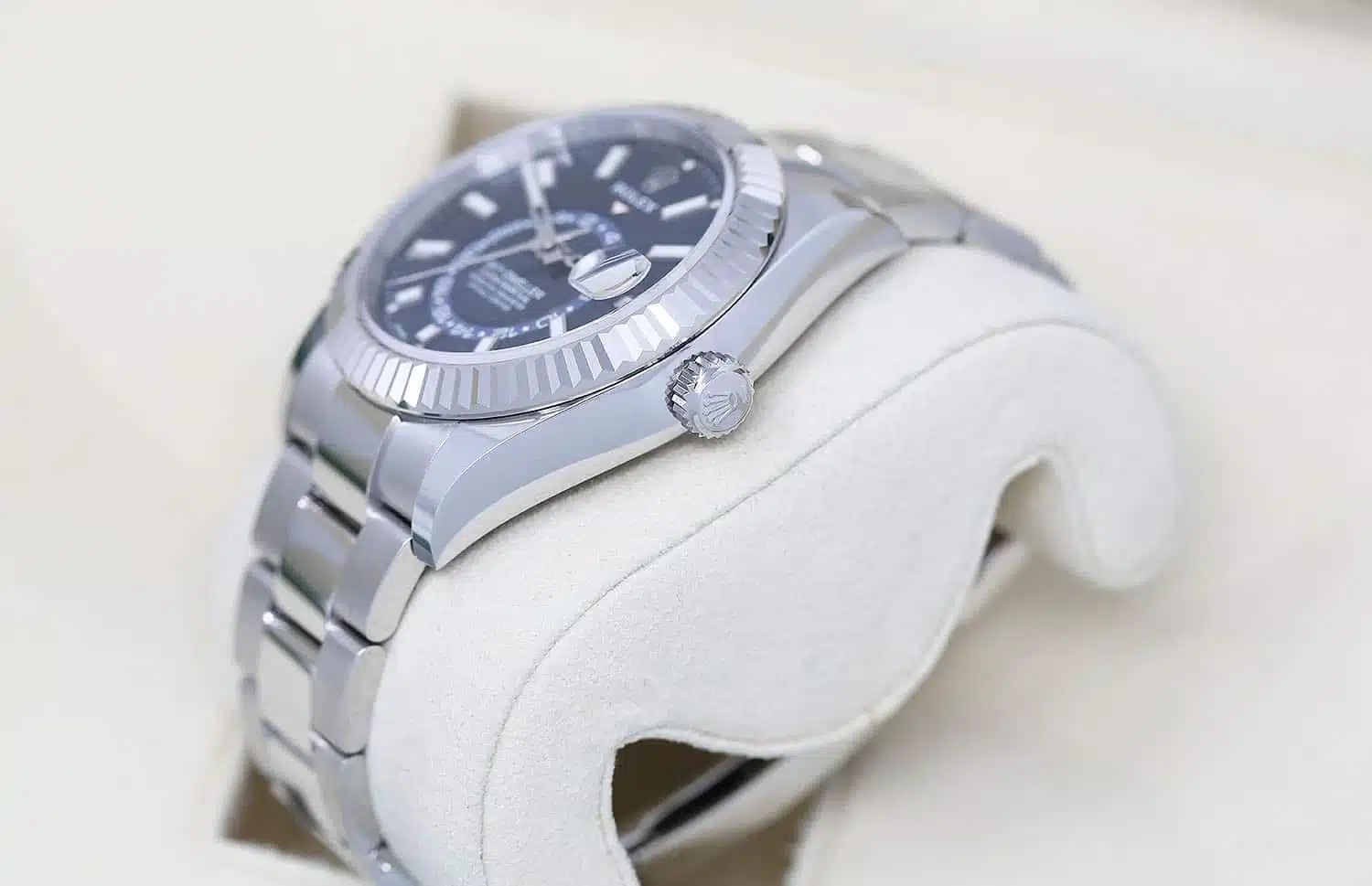 Rolex Sky-Dweller 42mm Oyster 326934-0003 Stainless Steel & White Gold Watch Blue Dial Never Worn – image 3