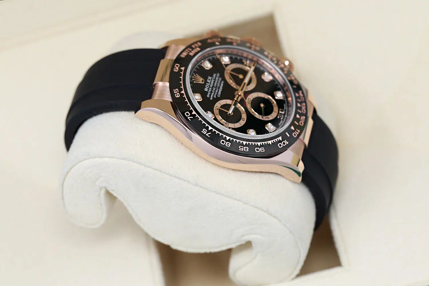 Rolex Daytona Oysterflex 116515LN Rose Gold Watch with Black Diamond Dial and Black Rubber Band – image 5