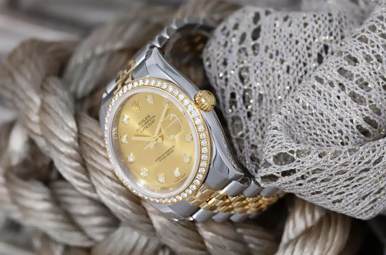 Rolex Datejust 36mm 116243-0005 Stainless Steel and Yellow Gold Factory Diamond Bezel Champagne Diamond Dial – image 4