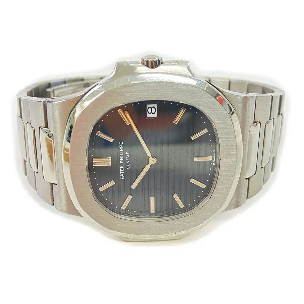 Patek Philippe Nautilus 40mm 3700/1A Stainless Steel Watch Blue Dial – image 3