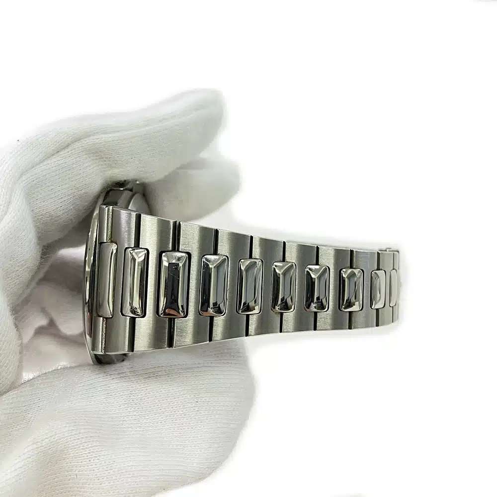 Patek Philippe Nautilus 40mm 3700/1A Stainless Steel Watch Blue Dial – image 6