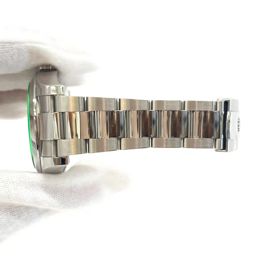 Rolex Milgauss 40mm Stainless Steel with Black Dial 116400GV Watch – image 7
