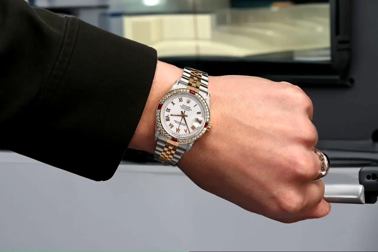 Rolex Datejust 31 mm Ladies Watch White Roman Dial Ruby & Diamond Bezel 68273 – image 5
