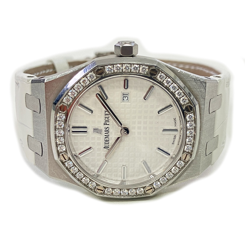 Audemars Piguet Royal Oak 67651ST.ZZ.DO11CR.01 33mm Stainless Steel with Silver Dial Lady Watch