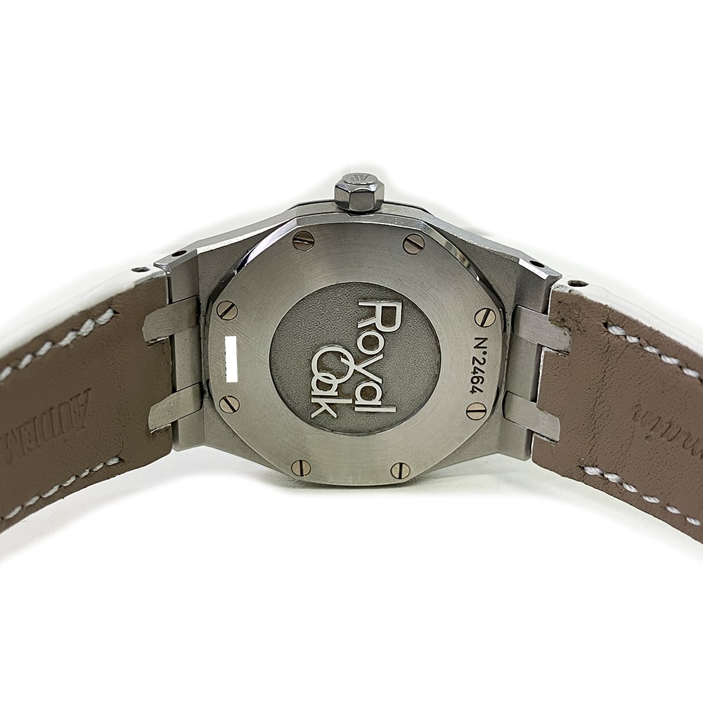 Audemars Piguet Royal Oak 67651ST.ZZ.DO11CR.01 33mm Stainless Steel with Silver Dial Lady Watch