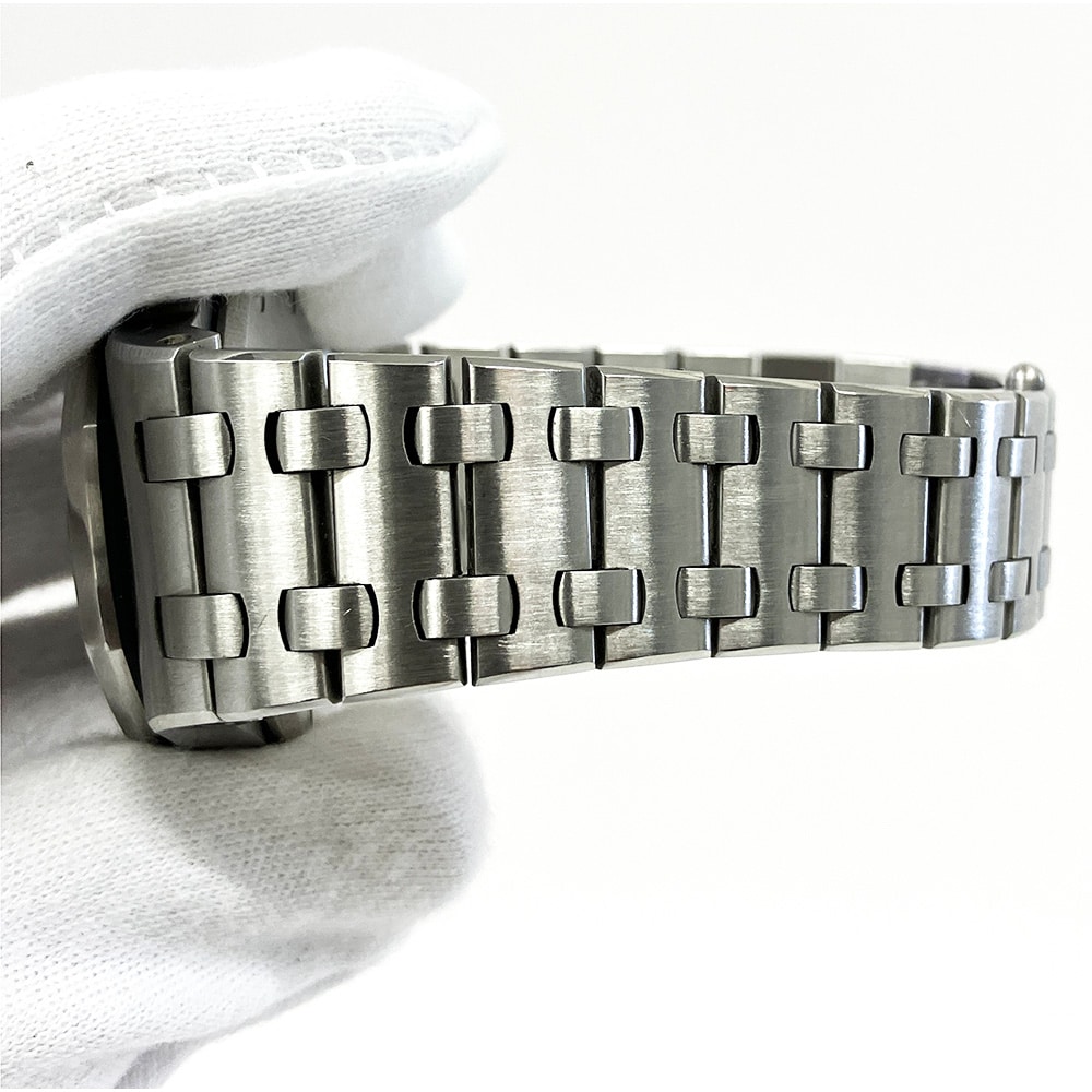 Audemars Piguet Royal Oak Offshore 25970ST 42mm Stainless Steel with Black Dial Watch