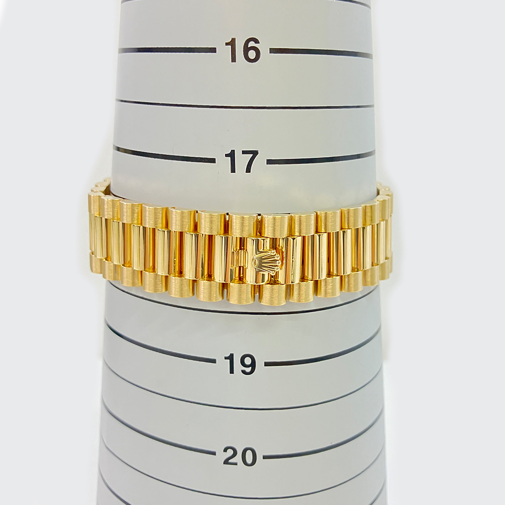 Rolex Day-Date President 40mm 228238-0005 YG Fluted Bezel Champagne Diamond Dial President Bracelet 2015