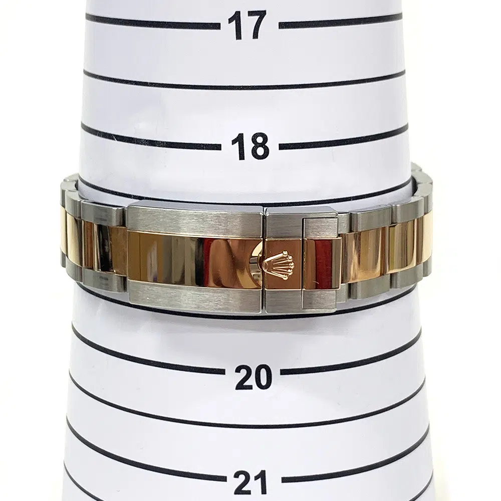 Rolex GMT-Master II Oyster Bracelet Gold/Steel Watch 126711CHNR Black Dial 2020 – image 6