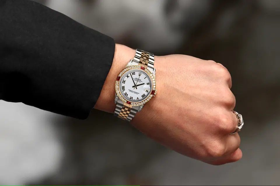 Rolex Datejust 31 Ladies 2 Tone Watch White Roman Dial Ruby & Diamond Bezel 68273 – image 6