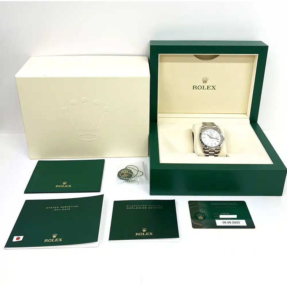 Rolex Day-Date 40 228239-0003 white gold, silver diamond dial - view 8