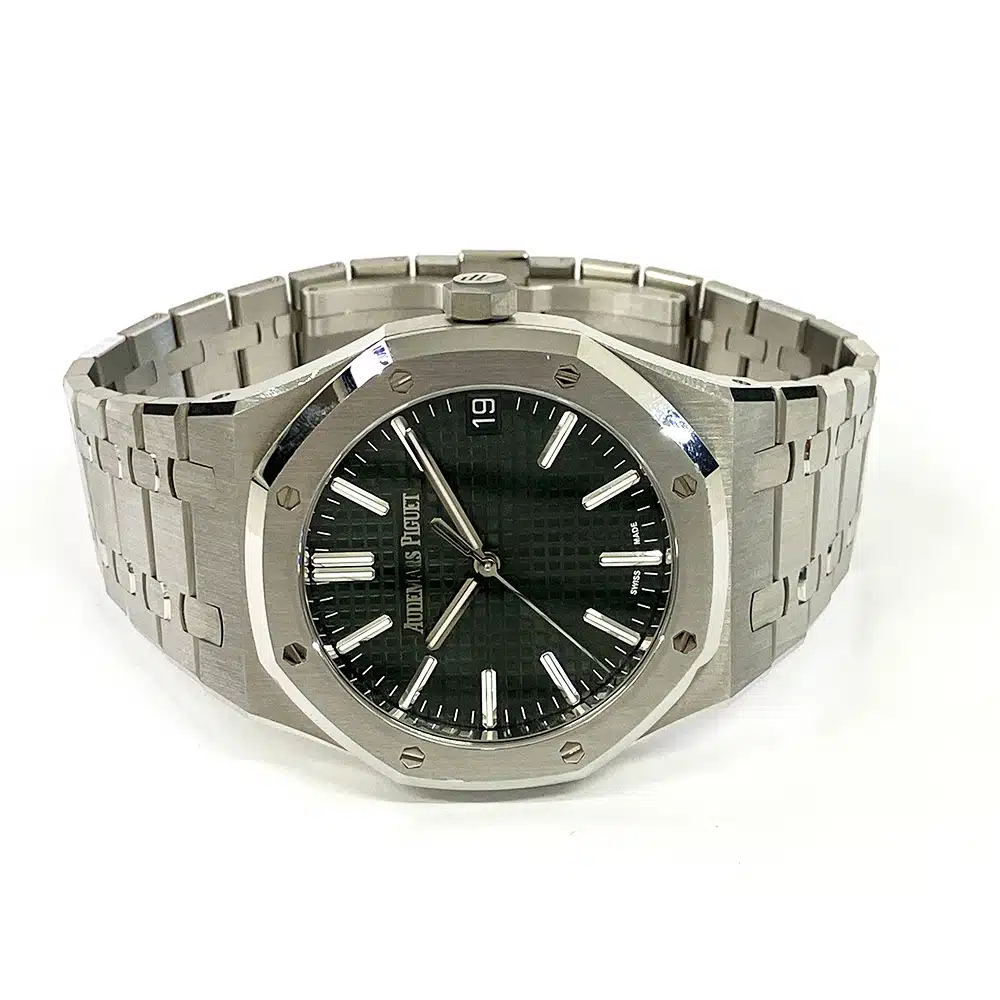 Audemars Piguet Royal Oak 15510ST.OO.1320ST.09 41mm Stainless Steel with Green Dial Watch 2023 – image 4