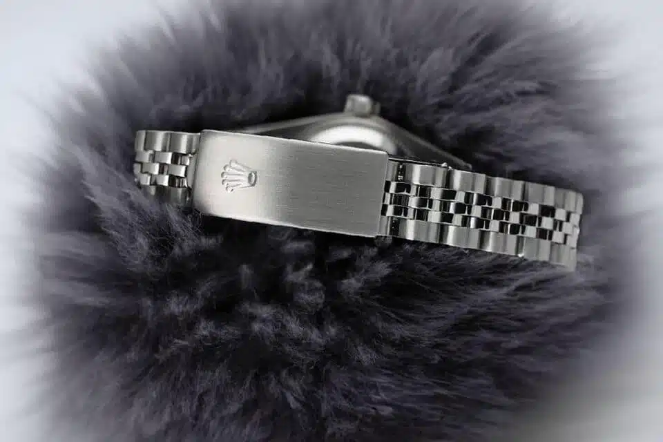 Rolex Datejust 31 Stainless Steel Watch Silver Dial with Diamond Bezel 68274 – image 7