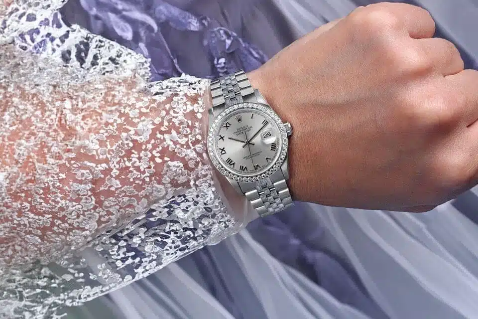 Rolex Datejust 31 Silver Roman Dial Diamond Bezel Stainless Steel Watch 68274 – image 7