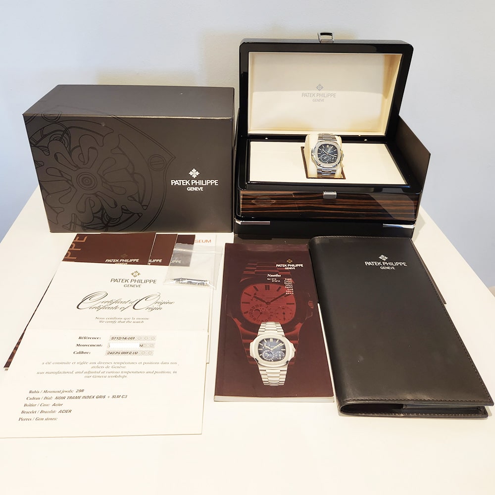 Patek Philippe Nautilus Certified Steel Blue Dial 5712/1A-001 Full Set Watch 2013