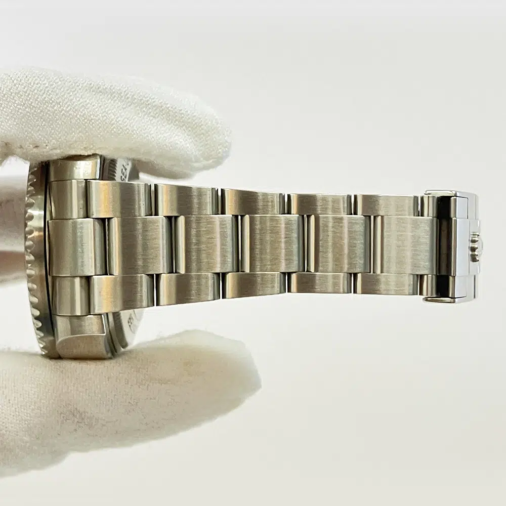 Rolex Sea-Dweller 44mm 116660 Stainless Steel D-Blue Dial 2015 – image 7
