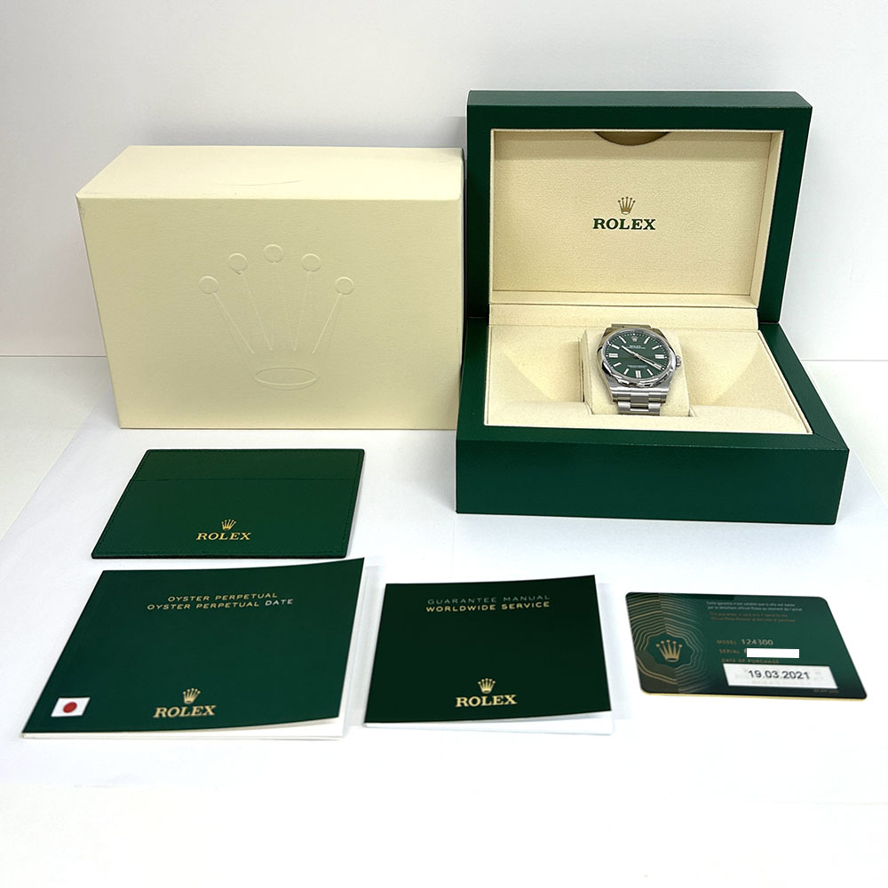 Rolex 124300 41mm Oyster Perpetual Stainless Steel Green Dial 2021