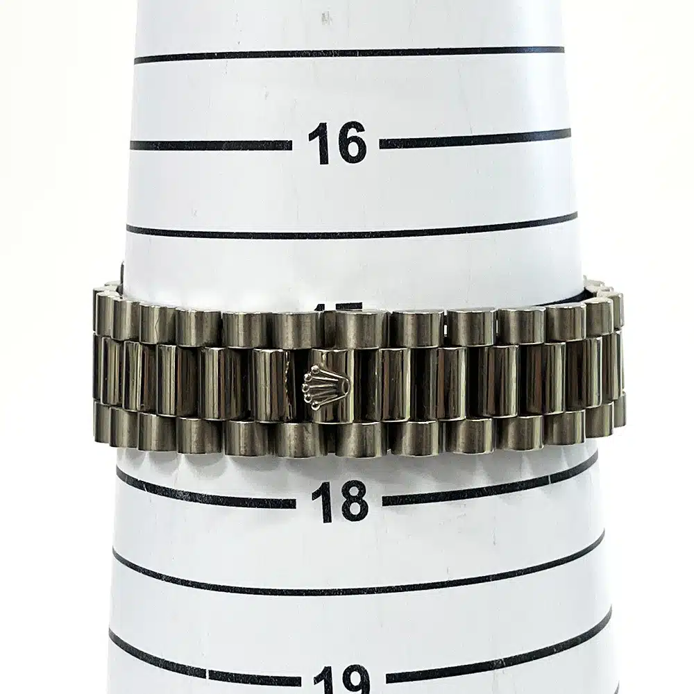 Rolex Day-Date 118239A 36mm white gold President, silver diamond dial - view 6