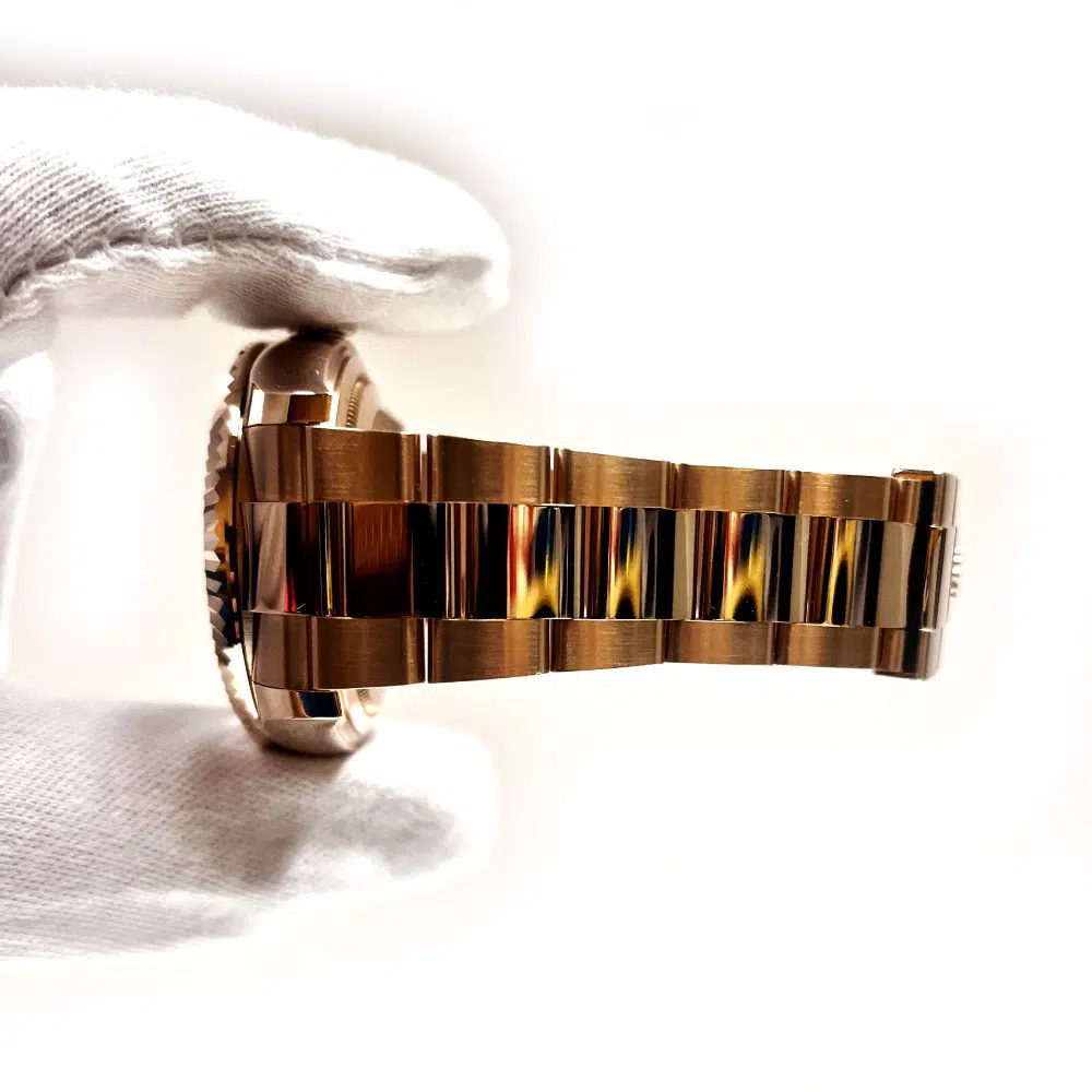 Rolex Sky-Dweller 336935-0001 42mm Rose Gold with Blue Dial watch 2024 – image 6