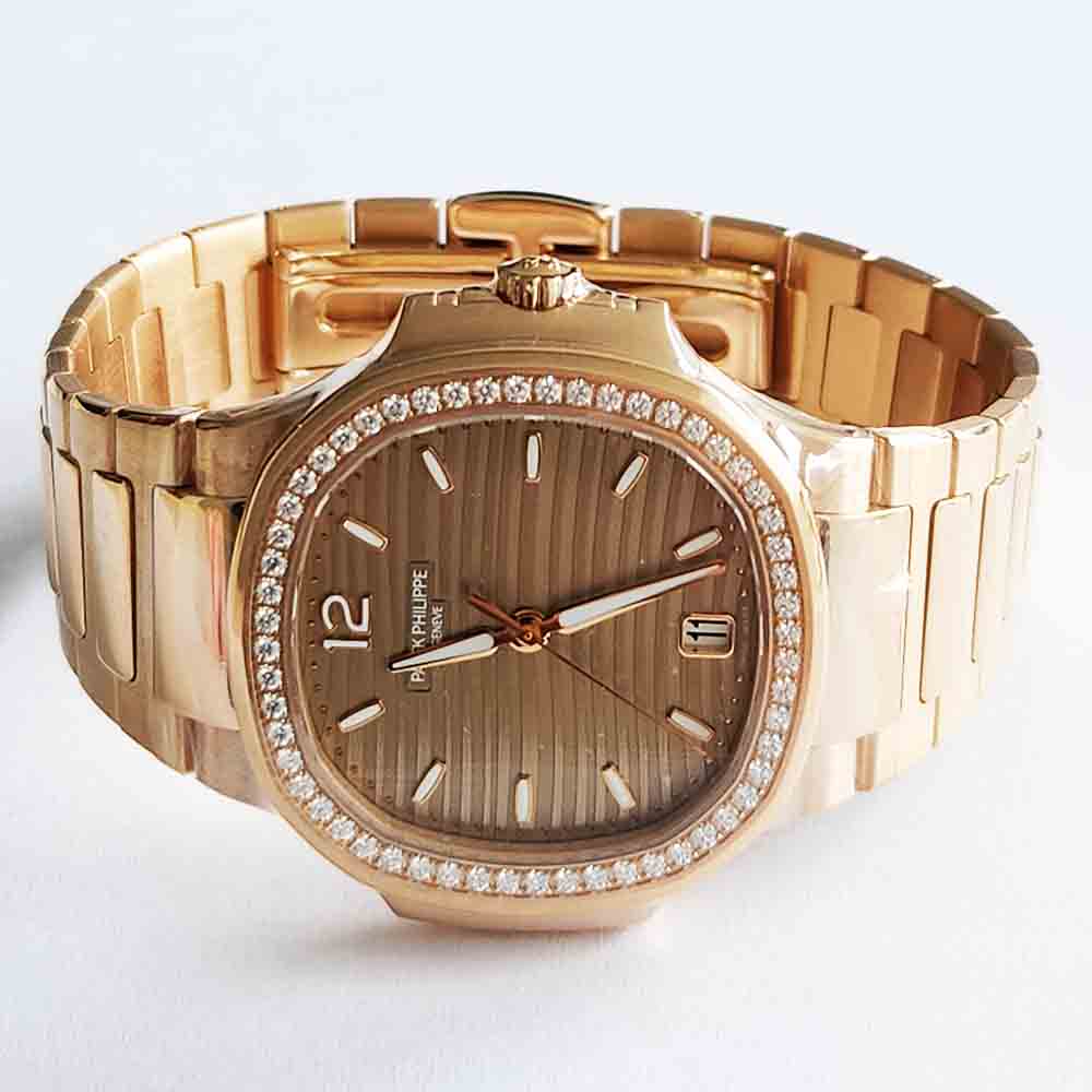 Patek Philippe Nautilus 7118/1200R-010 35.2mm Rose Gold Watch MINT 2016