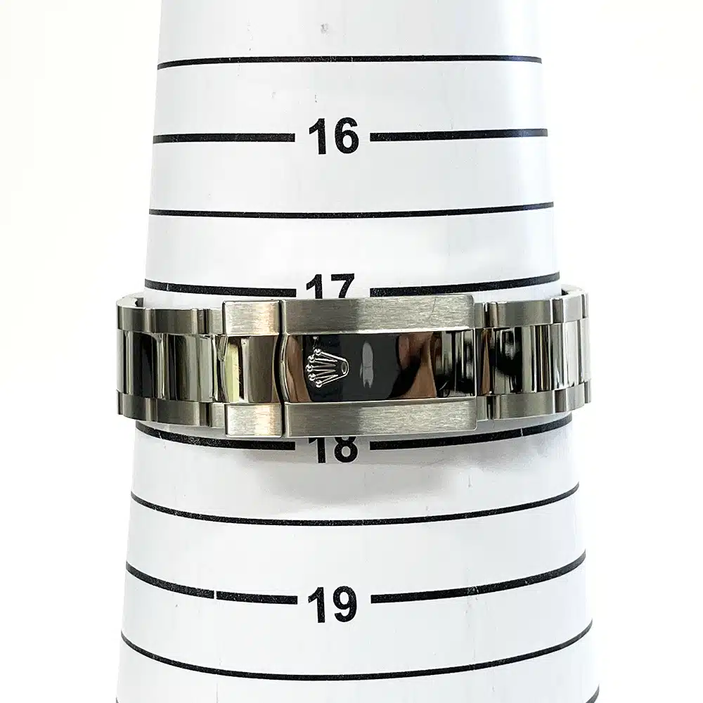 Rolex Steel Datejust 36 Domed Bezel 126200-0008 White Roman Dial Oyster Bracelet Watch 2024 – image 6
